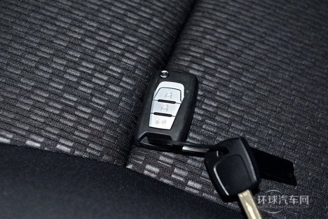 2015款 2.0L 四驅自動致純版