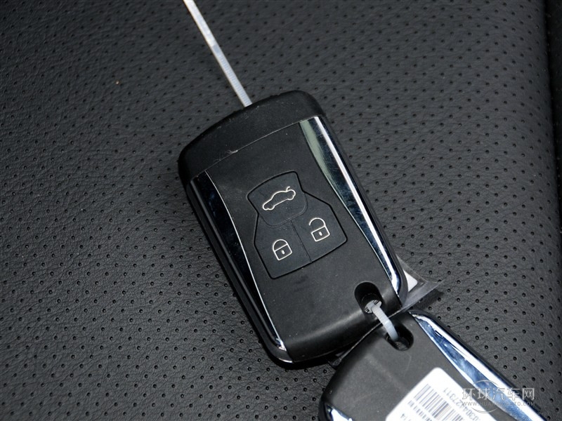 2015款 運動版 2.0L 自動尊享型