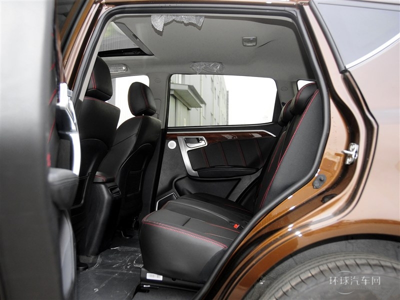 2015款 運動版 2.0L 自動尊貴型