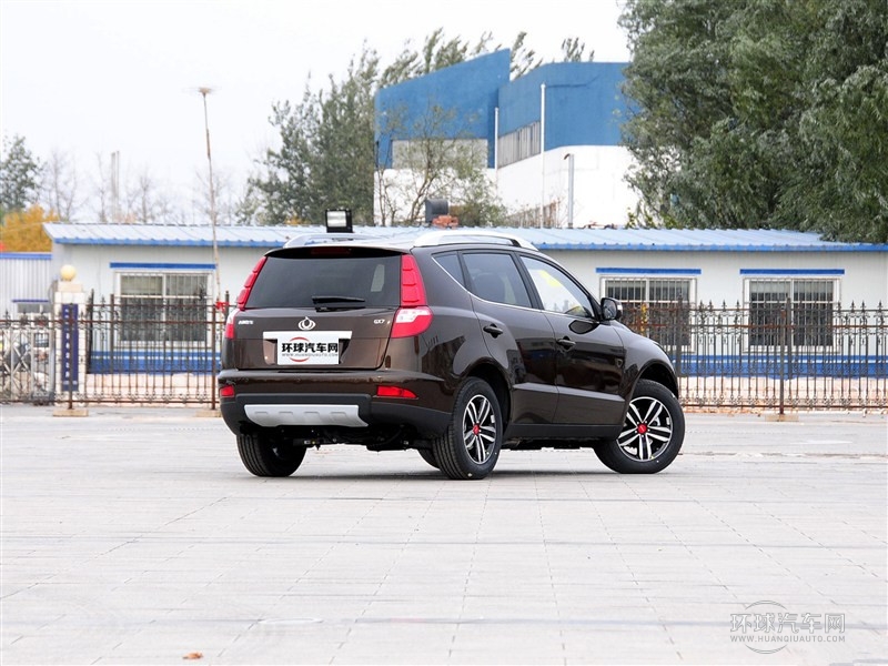 2015款 運動版 2.0L 自動尊貴型