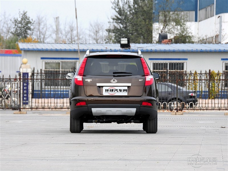 2015款 運動版 2.0L 自動尊貴型