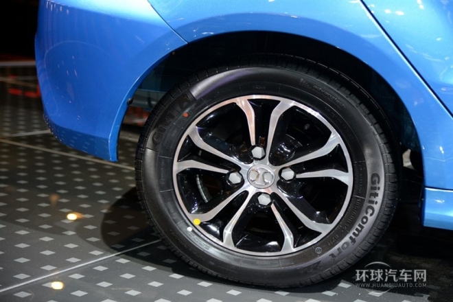 2015款 CROSS 1.5L 自動樂尚版