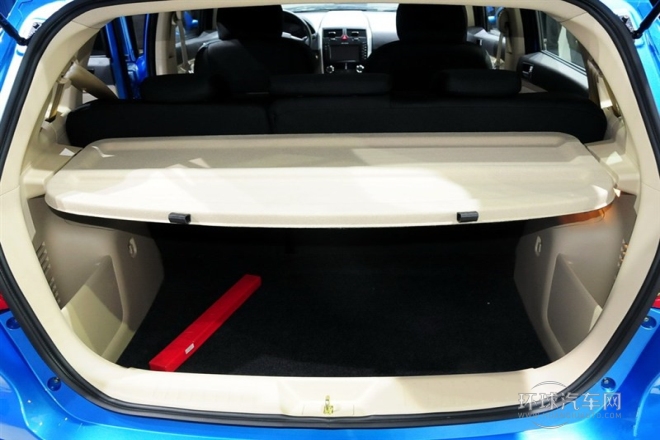 2015款 CROSS 1.5L 自動樂尚版