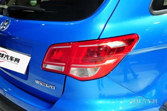 2015款 CROSS 1.5L 自動樂尚版