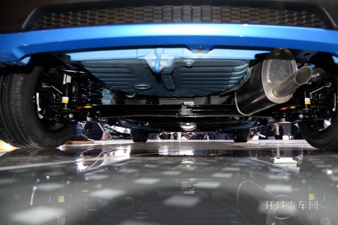 2015款 兩廂 1.5L 自動(dòng)樂(lè)尚版