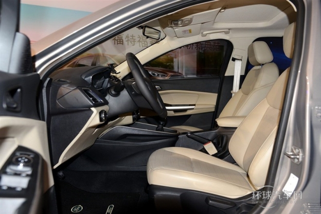 2015款 1.5L 手動時尚型