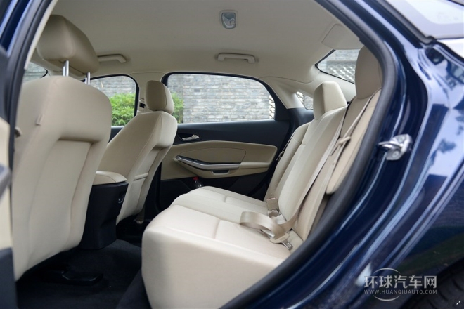 2015款 1.5L 自動舒適型