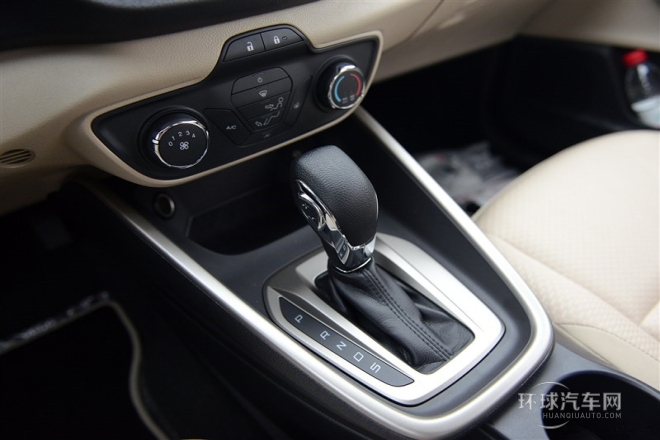 2015款 1.5L 自動舒適型
