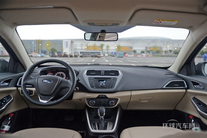 2015款 1.5L 自動舒適型