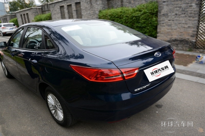 2015款 1.5L 自動舒適型