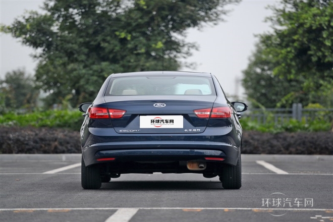 2015款 1.5L 自動舒適型