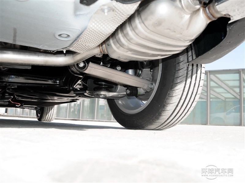 2015款 40 TFSI 技術型