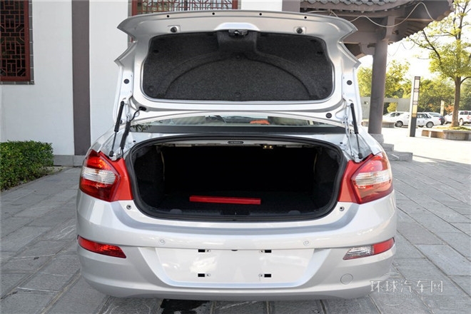 2015款 1.5L 手動(dòng)金鉆型