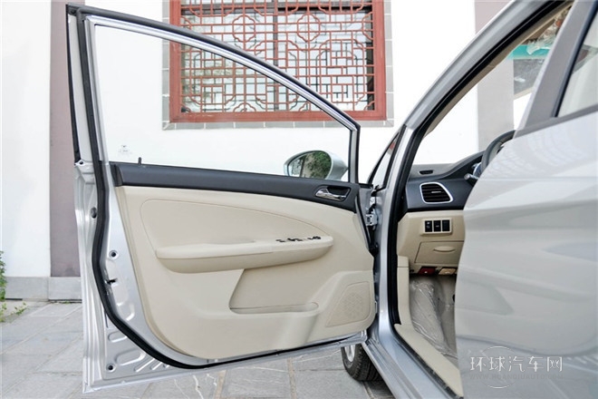 2015款 1.5L 手動金鉆型