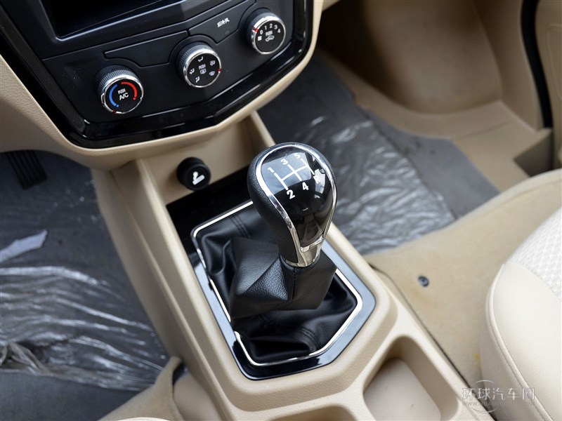 2015款 1.8L 豪華型