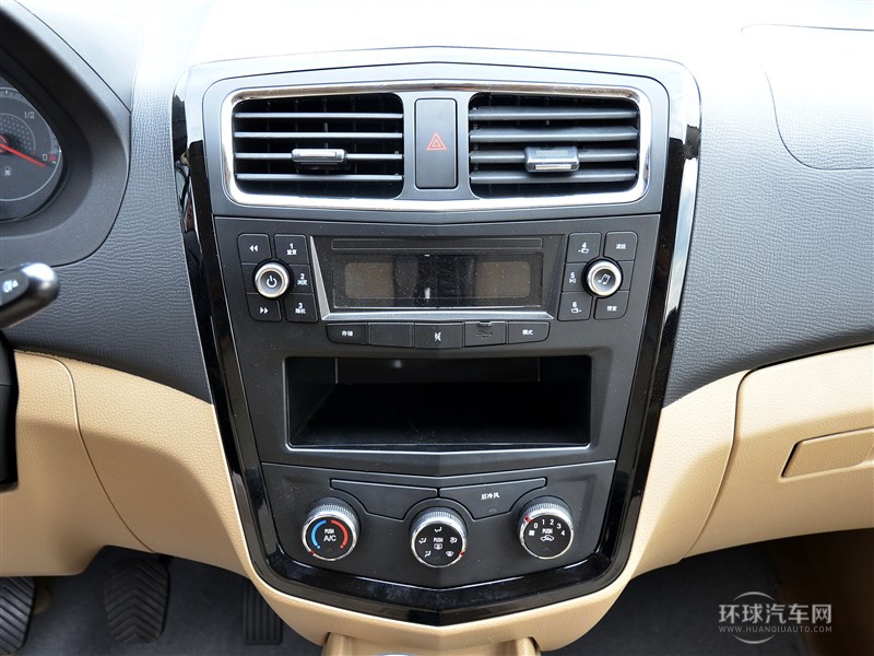 2015款 1.8L 豪華型