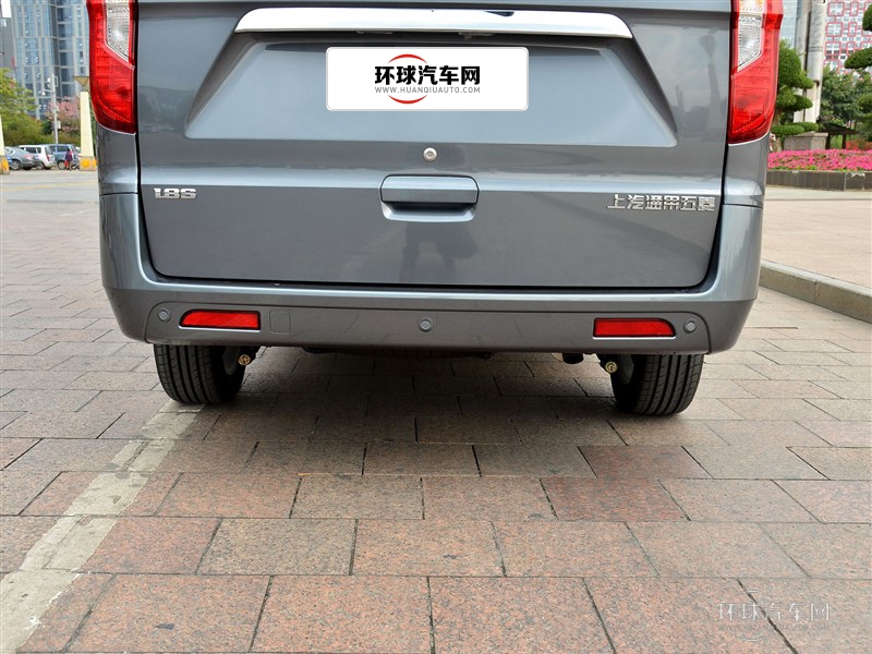 2015款 1.8L 豪華型