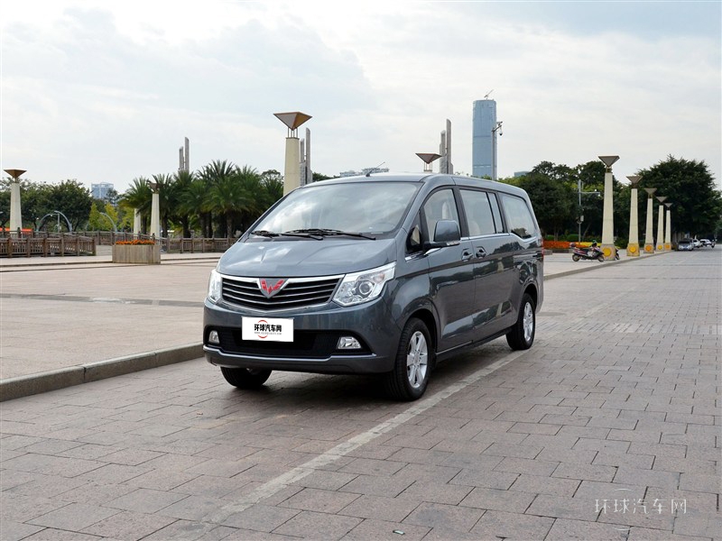 2015款 1.8L 豪華型