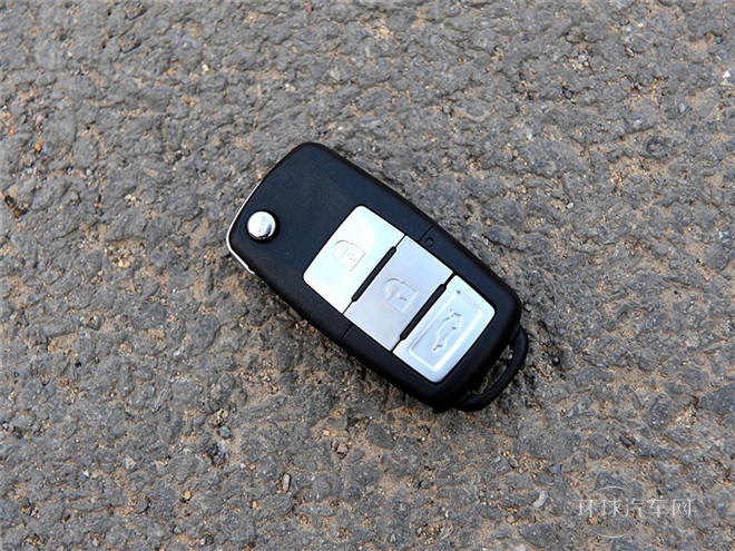 2015款 1.8T 旗艦型