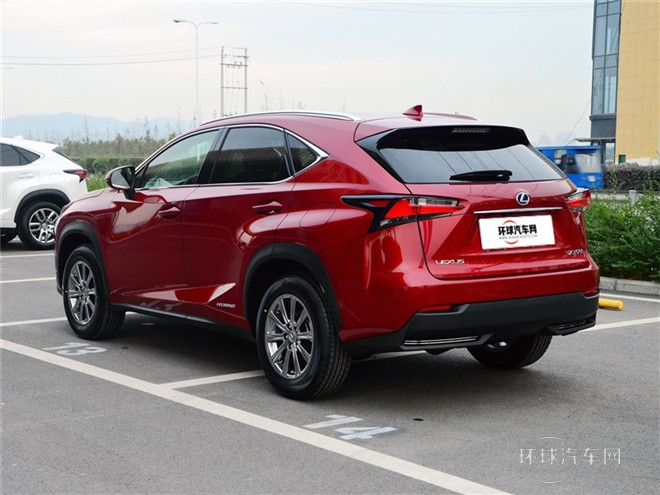 2015款 300h 前驅 鋒尚版