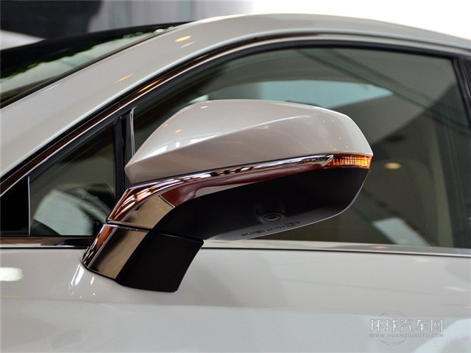 2015款 300h 全驅 鋒芒版