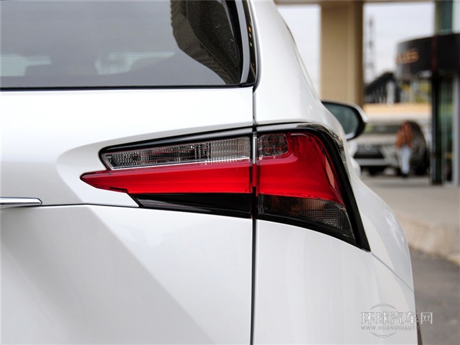 2015款 300h 全驅 鋒致版