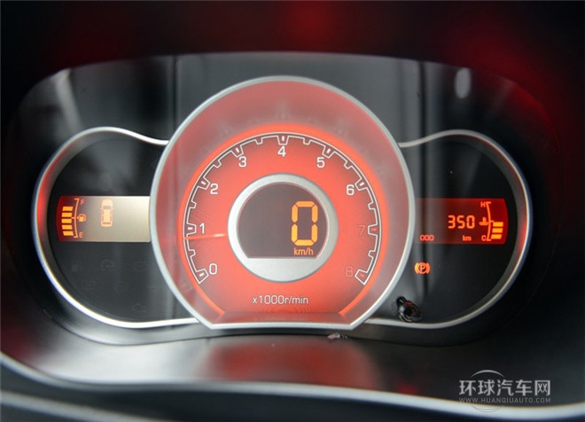 2014款 1.5L 手動(dòng)豪華型