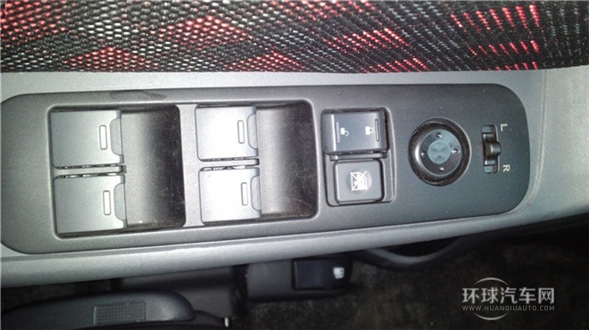 2014款 兩廂 1.4L 手動夢想型