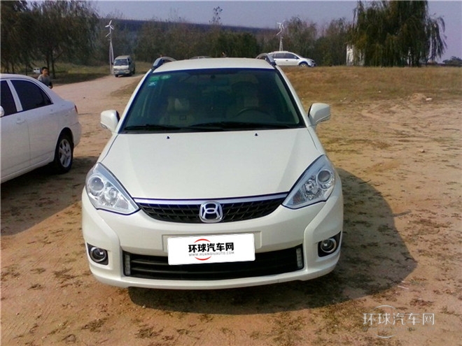 2014款 兩廂 1.4L 手動(dòng)夢(mèng)想型