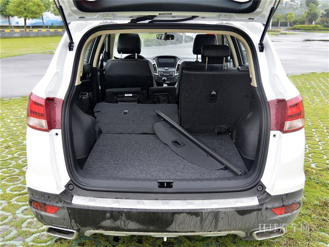 2015款 2.0L 手動智逸型