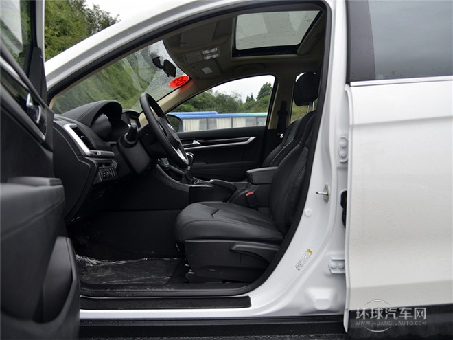 2015款 2.0L 手動(dòng)智逸型