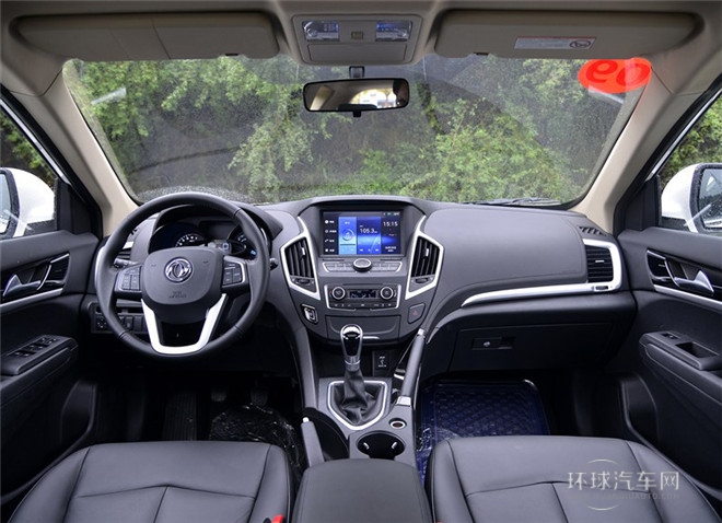 2015款 2.0L 手動智逸型