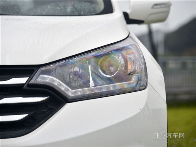 2015款 2.0L 手動智逸型