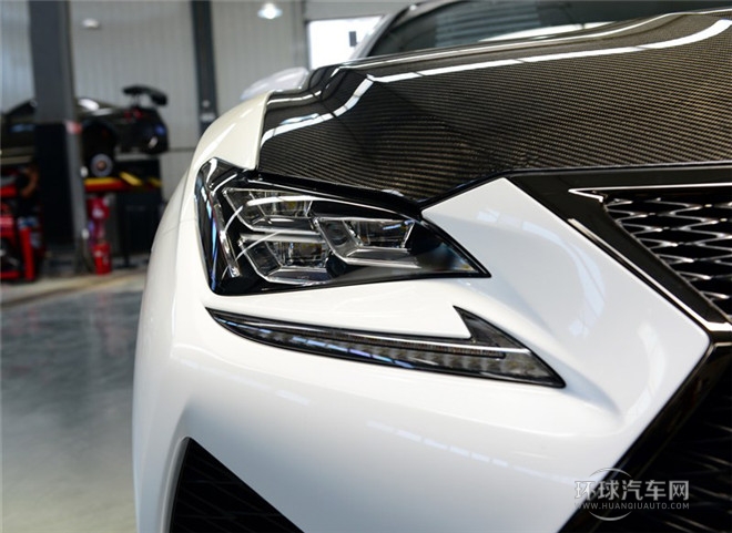 2015款 F 5.0L 碳纖維版