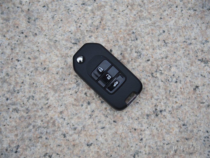 2015款 2.0L 尊貴版