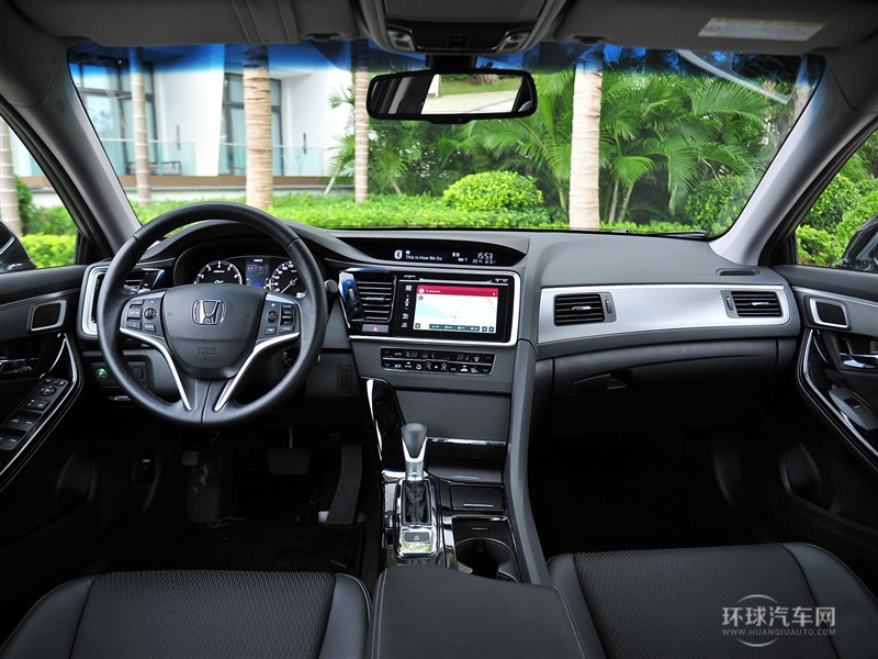 2015款 2.0L 尊貴版