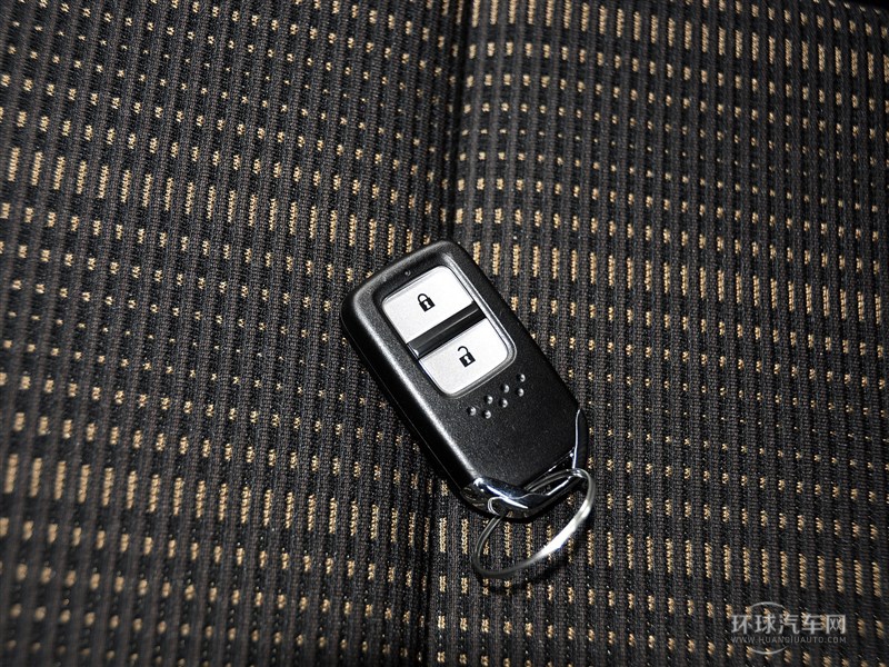 2015款 1.8L CVT兩驅(qū)豪華型