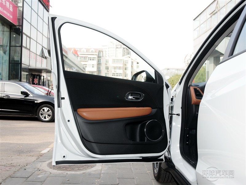 2015款 1.8L CVT兩驅豪華型