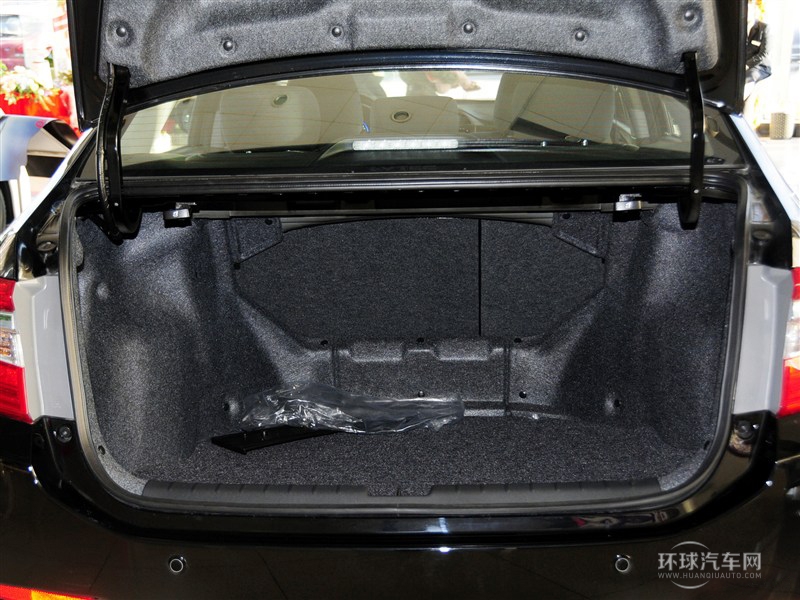 2015款 1.8L 自動豪華版