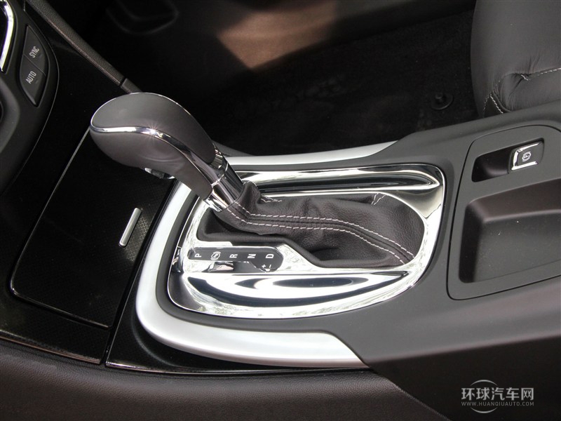 2015款 1.6T 精英技術型