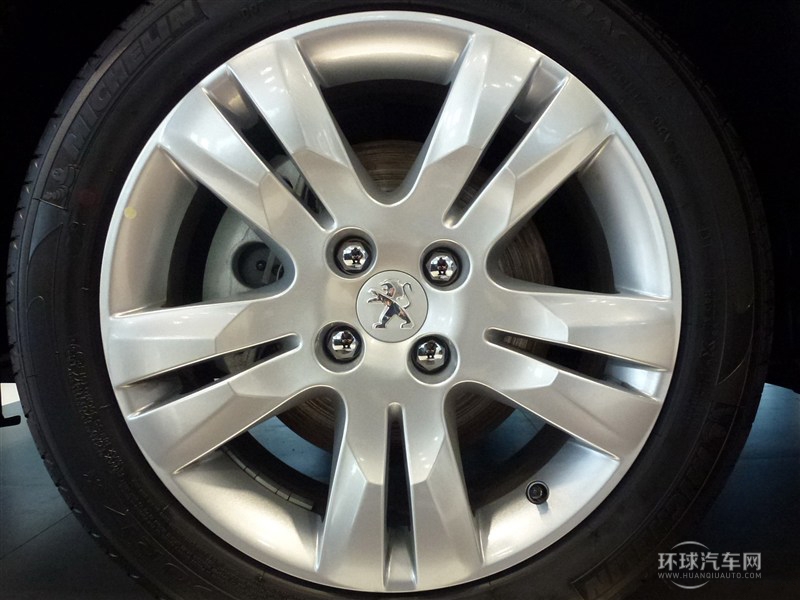 2015款 2.0L 自動經典版