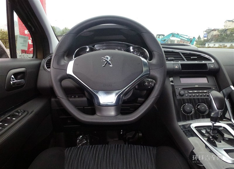 2015款 2.0L 自動(dòng)經(jīng)典版