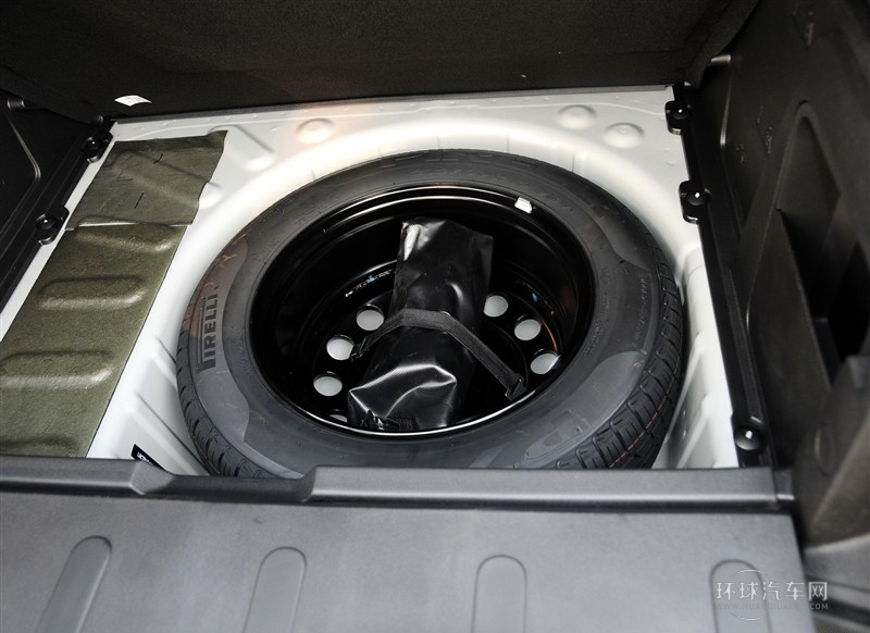 2015款 2.0L 自動潮流版