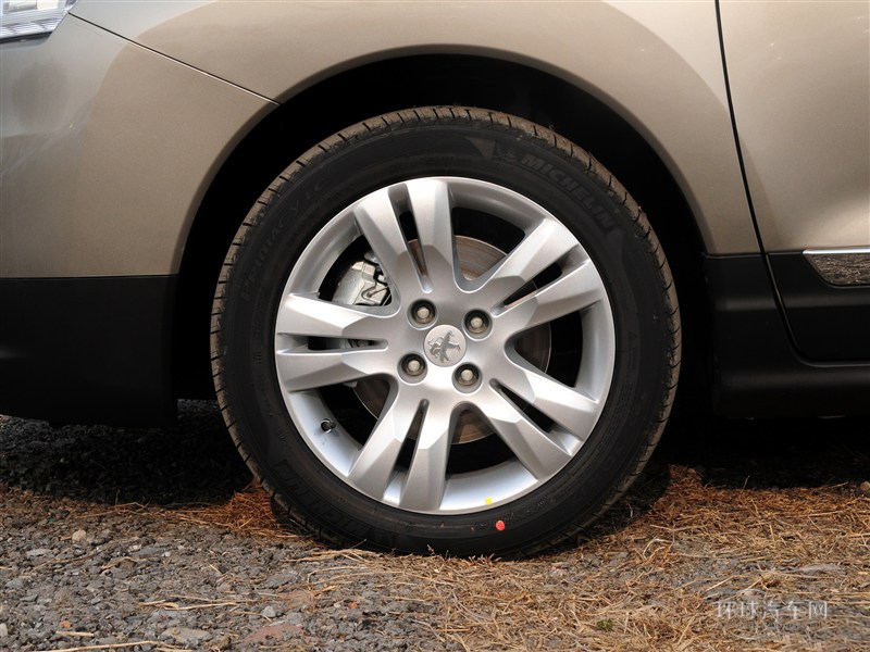 2015款 2.0L 自動潮流版