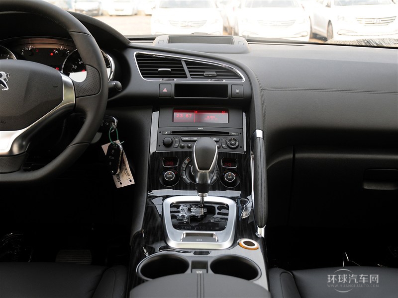 2015款 2.0L 自動潮流版