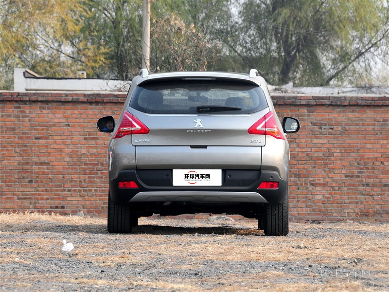 2015款 2.0L 自動潮流版