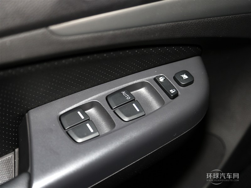 2015款 2.0TID 尊貴型