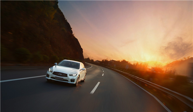 2015款 2.0T 豪華運(yùn)動版