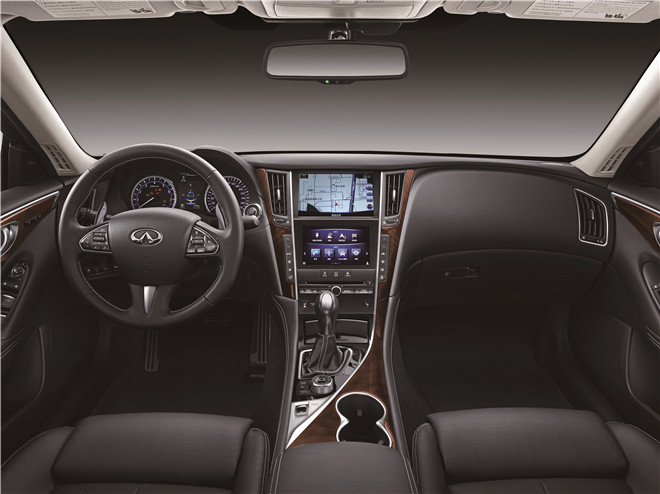 2015款 2.0T 豪華運(yùn)動(dòng)版