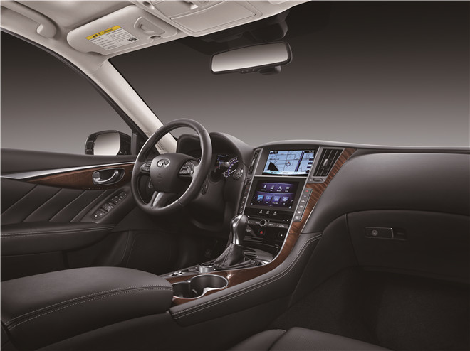 2015款 2.0T 運動版